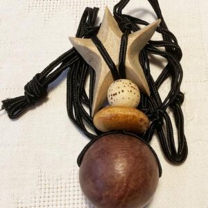 Indonéz absztrakt nyaklánc