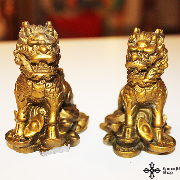 Kapuvédő oroszlánok